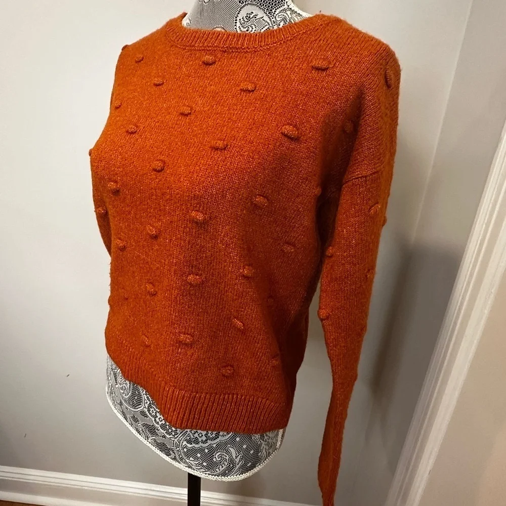 Love by Design XS Orange Embossed 3D Polka Dot Sweater. Soft, Comfortable. Warm.